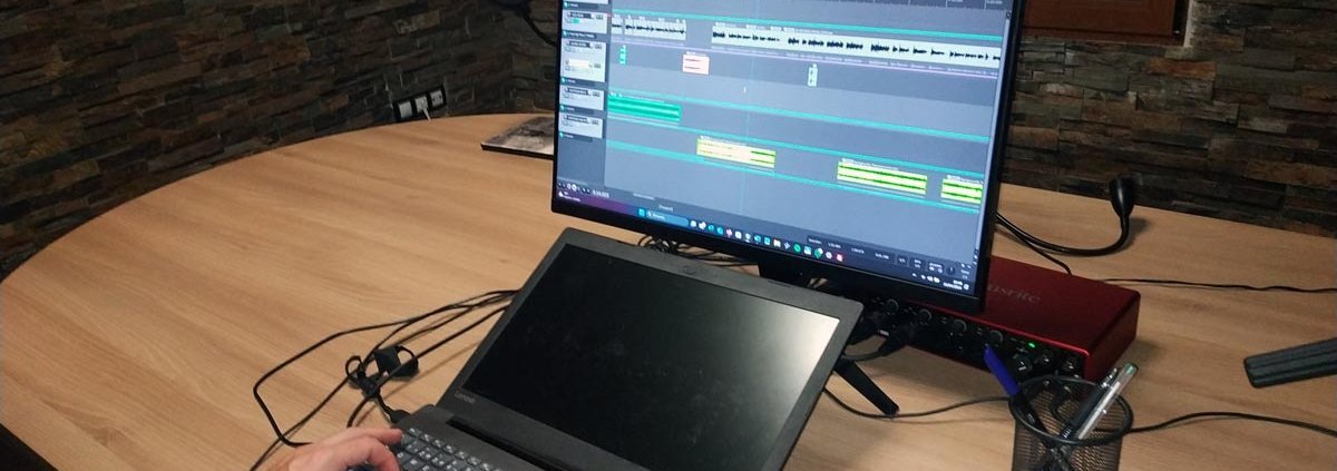 como mejorar el audio de un podcast